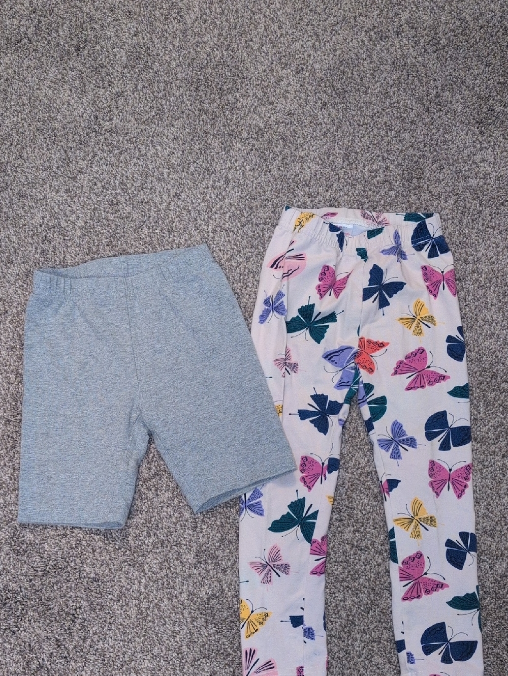 Hanna Andersson Gray Bike Shorts & White Butterfly Print Leggings 4 Yrs